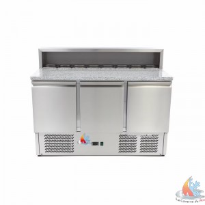 /14091-31555-thickbox/table-de-preparation-2-portes-gn-1-1-240-litres-structure-refrigeree-5x-gn-1-6-150-mm.jpg