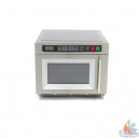 Four micro-ondes en inox,1800 W. 30Lt L49 x P63,7 x H40,5cm