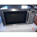 Micro ondes 25 litres L51xP43xH31cm
